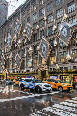 Saks 5th Avenue