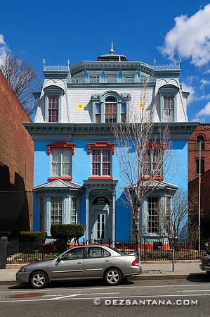 271 9th Street, 2011
