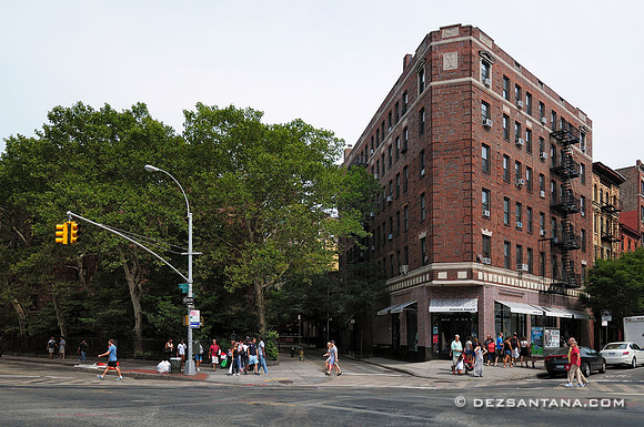 Minetta Street & 6th Avenue, 2010