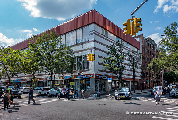 82nd St & 37th Ave, 2019