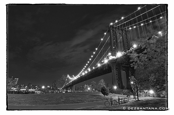 Manhattan Bridge Mono