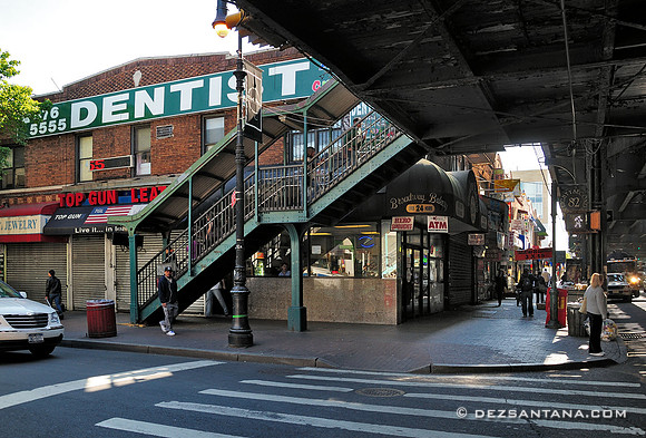 Roosevelt Ave & 82nd Street, 2009