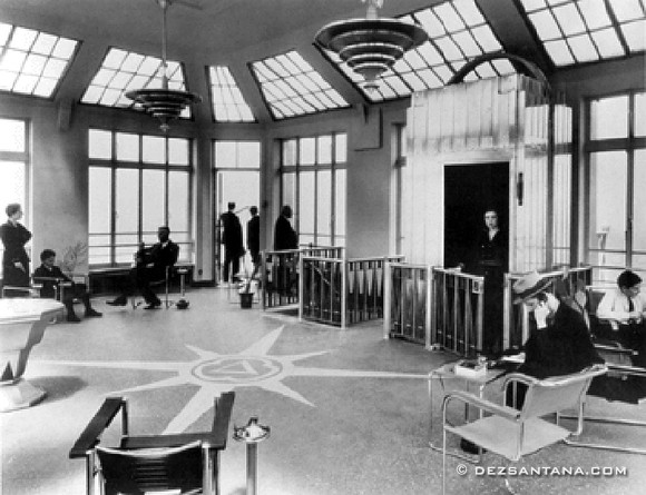 AIG Building Observatory, 1940s