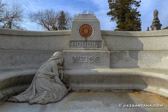 Harry Houdini Gravesite