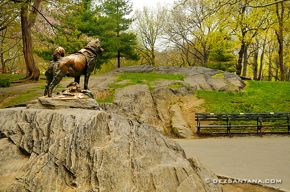 Statue of Balto
