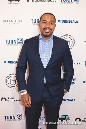 Dr. Sampson Davis